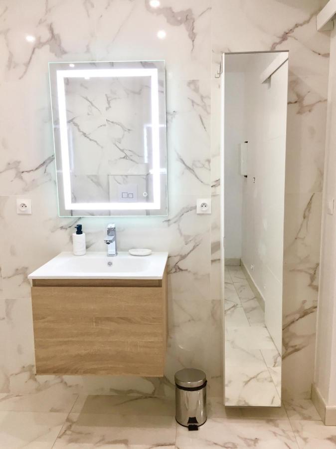 Studio Tout Confort Avec Parking Et Terrasse A Eze Village Kültér fotó