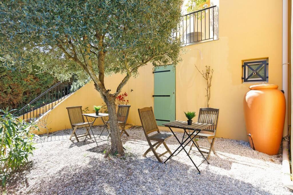 Studio Tout Confort Avec Parking Et Terrasse A Eze Village Kültér fotó